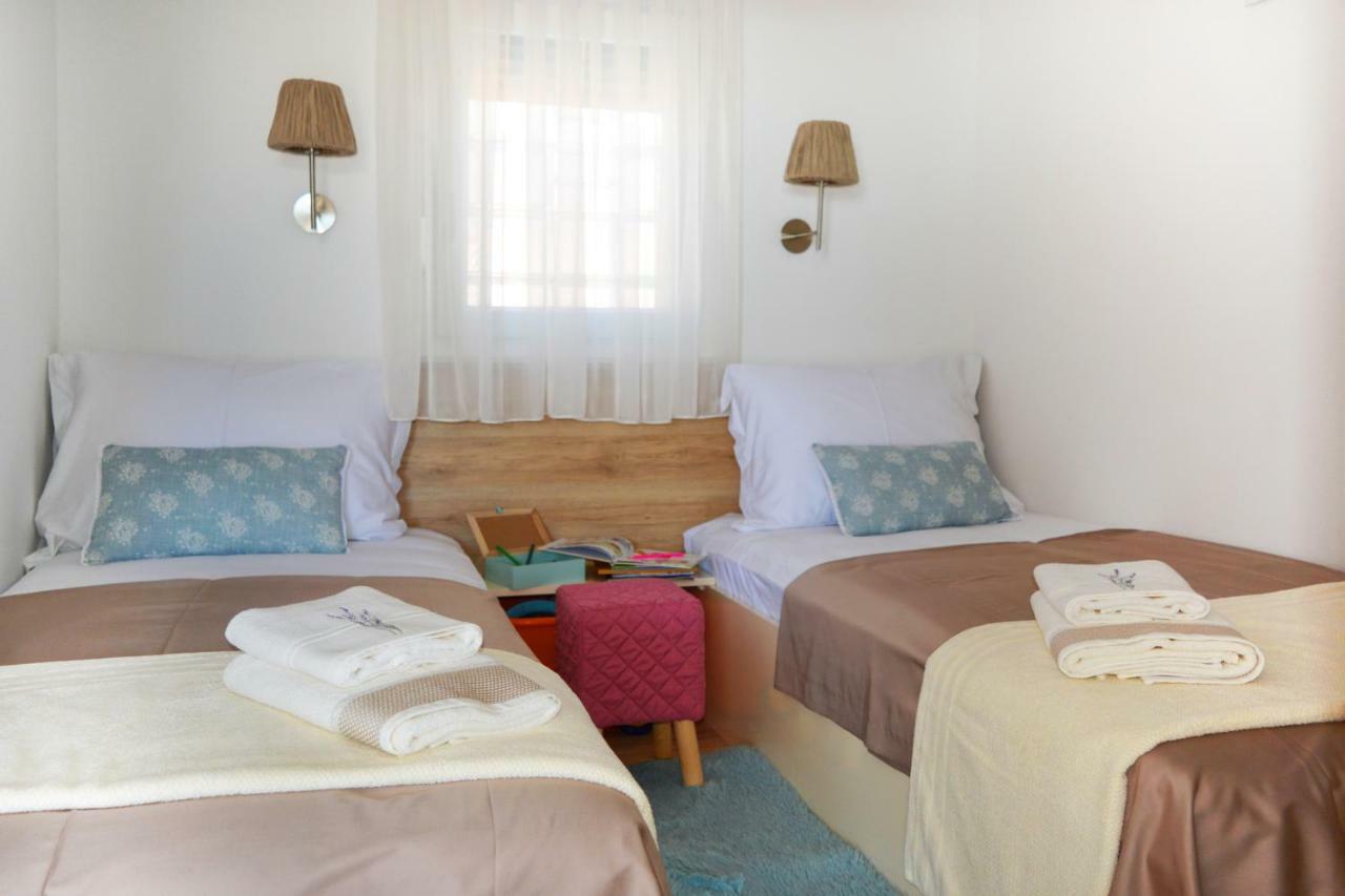 Kaj-Lux Novi Apartment โนวีวีโนดอลสกี ภายนอก รูปภาพ