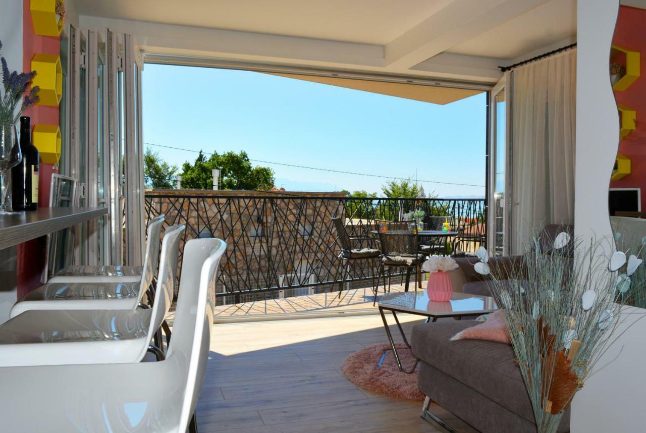 Kaj-Lux Novi Apartment โนวีวีโนดอลสกี ภายนอก รูปภาพ